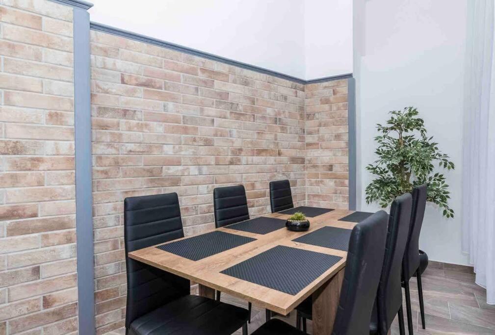 D3 Basilica Luxury Spacious Free Parking For 1 Car Βουδαπέστη Εξωτερικό φωτογραφία